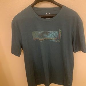 Oakley Tee. Size XL.